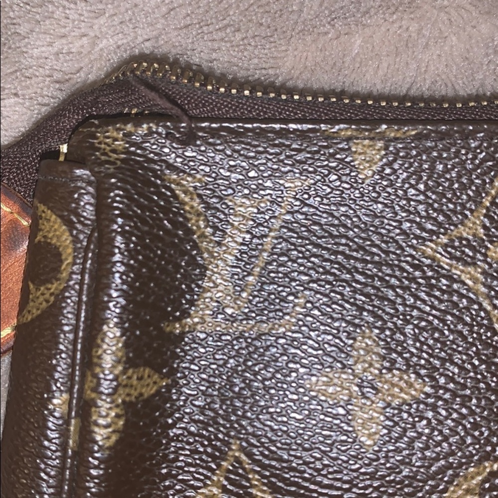 louis vuitton monogram pochette - Picture 10 of 10